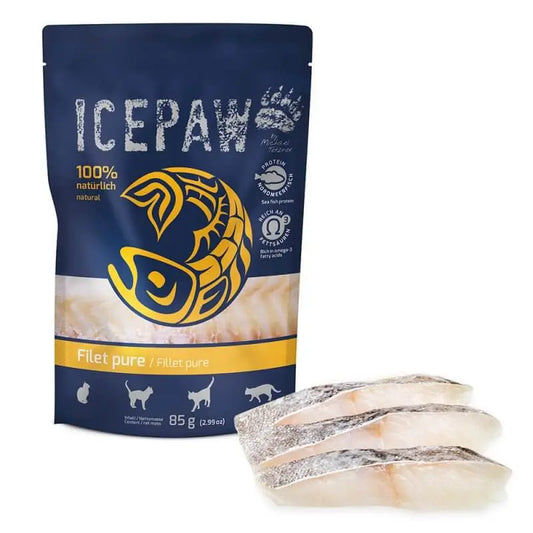Opakowanie karmy ICEPAW Filet pure dla kotów z łososiem i dorszem, 85g, oraz trzy filety rybne na białym tle.