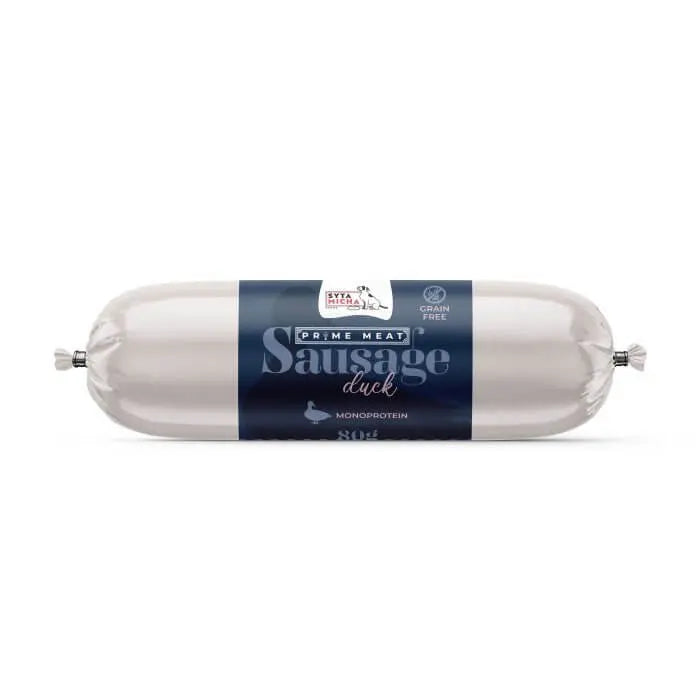 Kiełbasa z kaczki Syta Micha 80g w opakowaniu, białe tło, ciemnoniebieska etykieta Prime Meat, naturalna przekąska dla psów.
